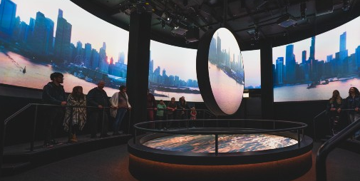 “Flyover Chicago: A Groundbreaking Multi-Sensory Experience of the Windy City” “Flyover Chicago: A Groundbreaking Multi-Sensory Experience of the Windy City”
